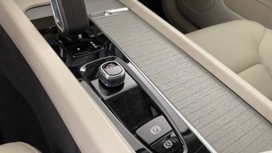 2024 Volvo XC60 YV4H60DL9R1877872