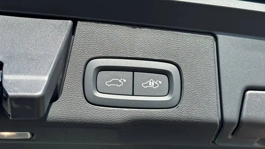 2025 Volvo XC60 YV4H60RC0S1138677