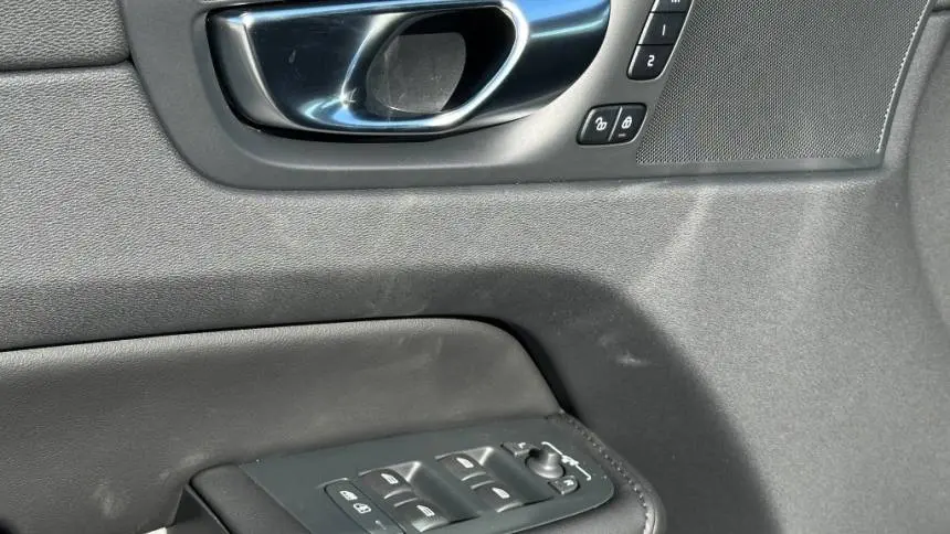 2025 Volvo XC60 YV4H60RC0S1138677