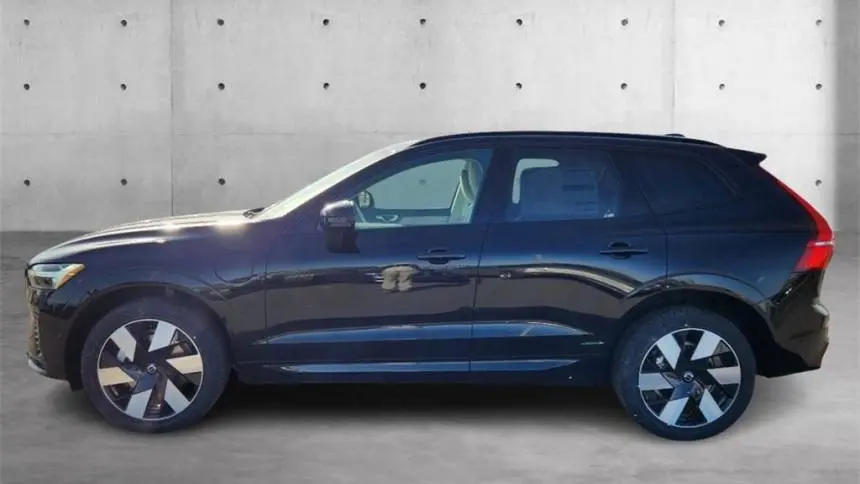 2025 Volvo XC60 YV4H60RC3S1154534