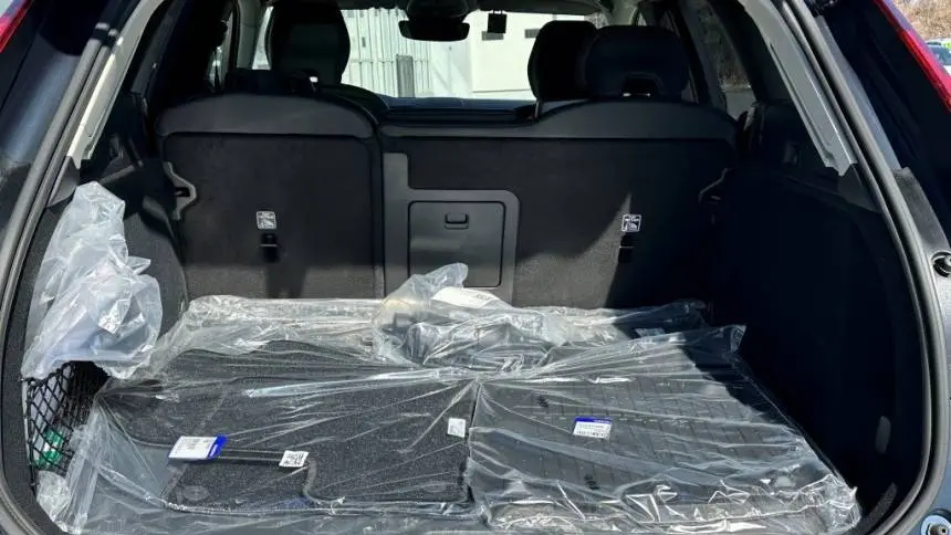 2025 Volvo XC60 YV4H60RC0S1138677