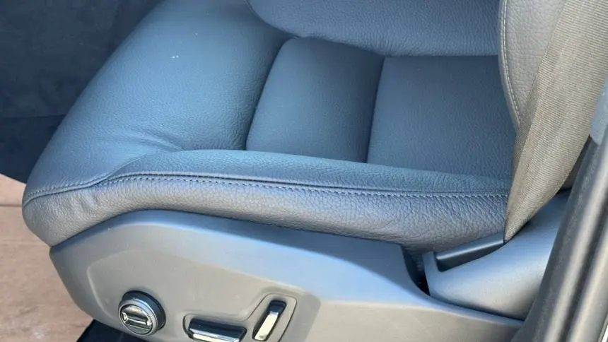 2025 Volvo XC60 YV4H60RC0S1138677