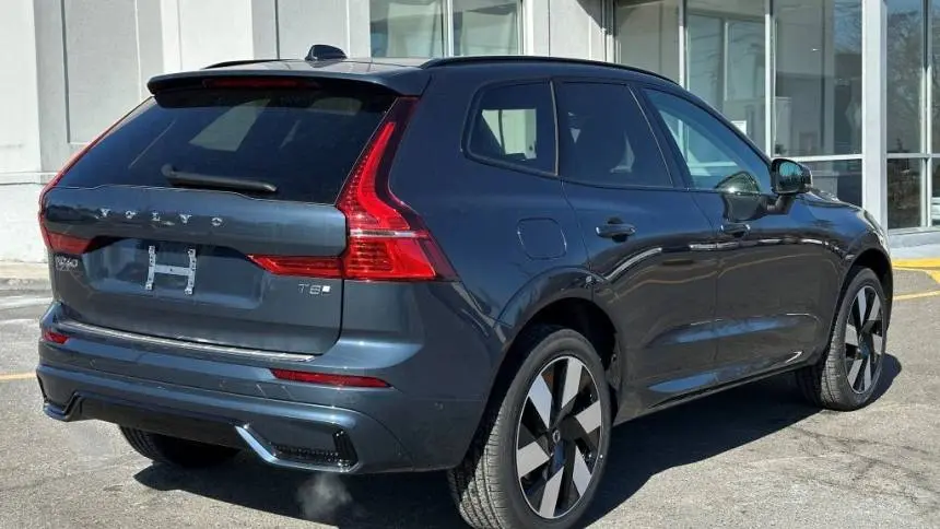 2025 Volvo XC60 YV4H60RC0S1138677