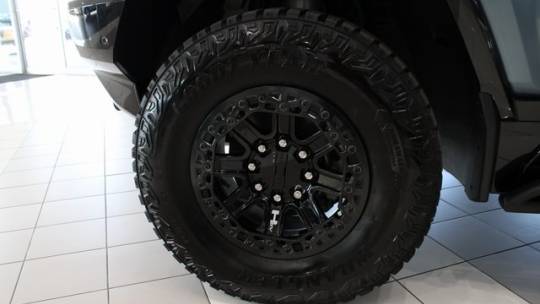 2024 GMC HUMMER EV SUV 1GKB0SDC1RU109313