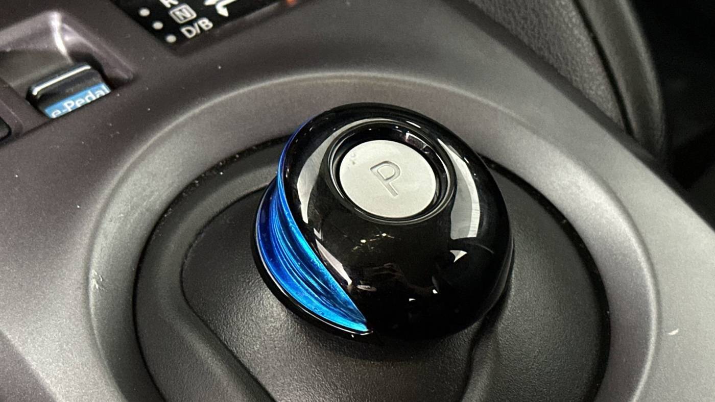 2021 Nissan LEAF 1N4AZ1BV2MC556040