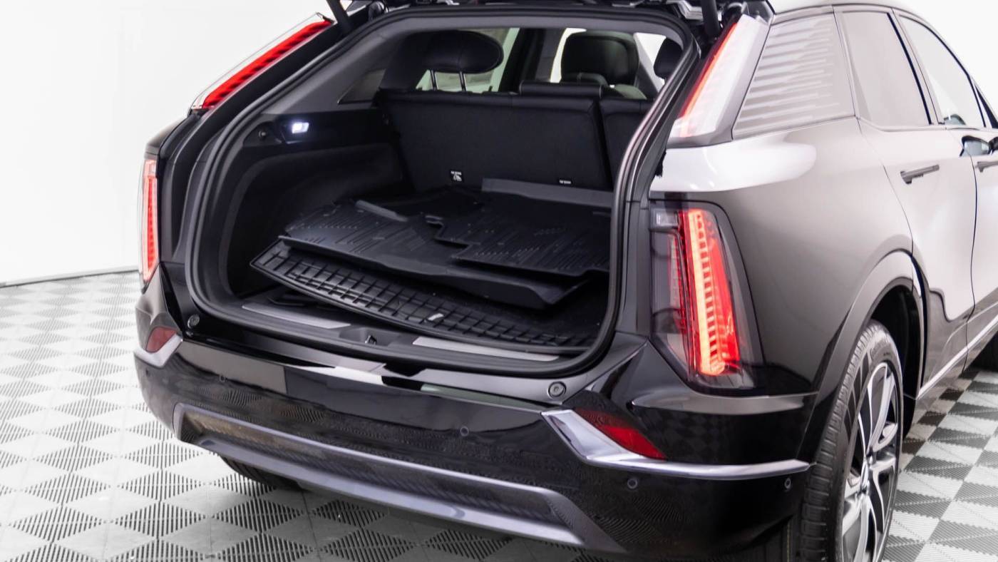 2025 Cadillac OPTIQ 3GYK3EMR6SS185831