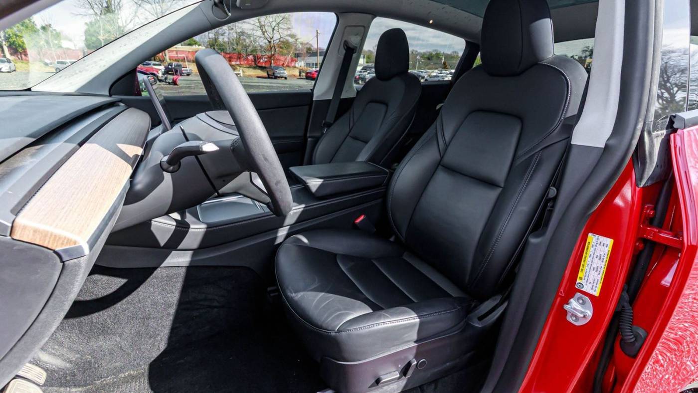 2022 Tesla Model Y 7SAYGDEEXNF378963
