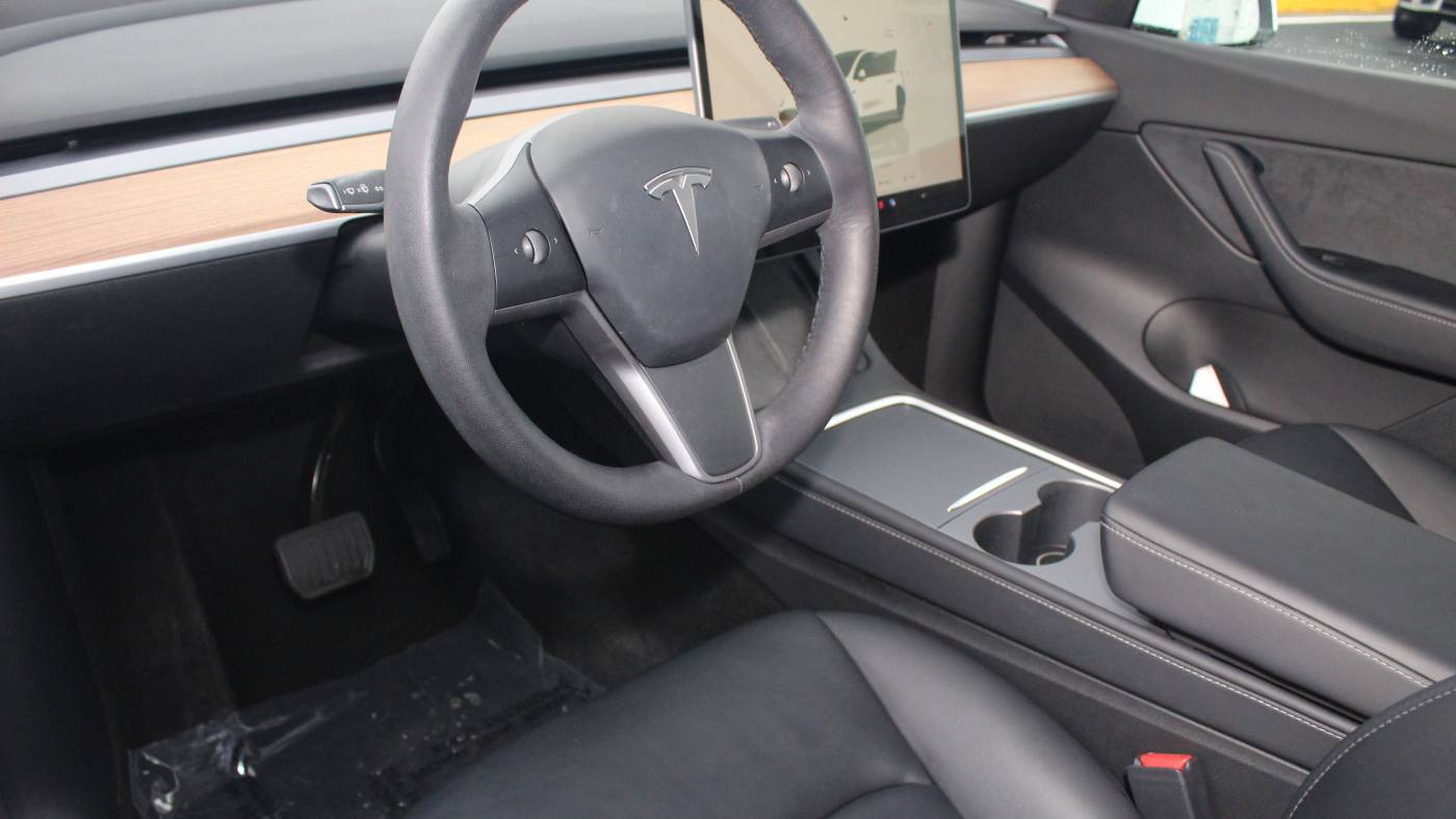 2022 Tesla Model Y 7SAYGDEE4NF435206