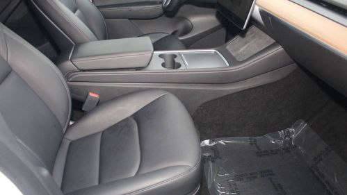 2022 Tesla Model Y 7SAYGDEE4NF435206