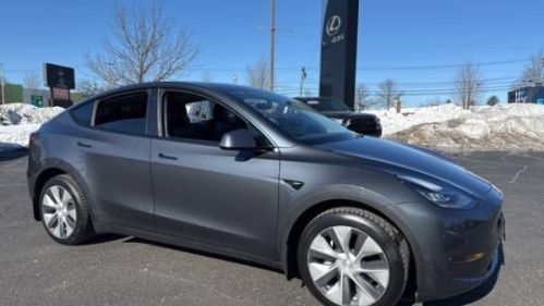 2022 Tesla Model Y 7SAYGDEE8NF379996