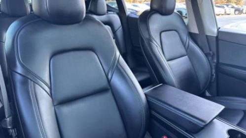 2022 Tesla Model Y 7SAYGDEE8NF379996