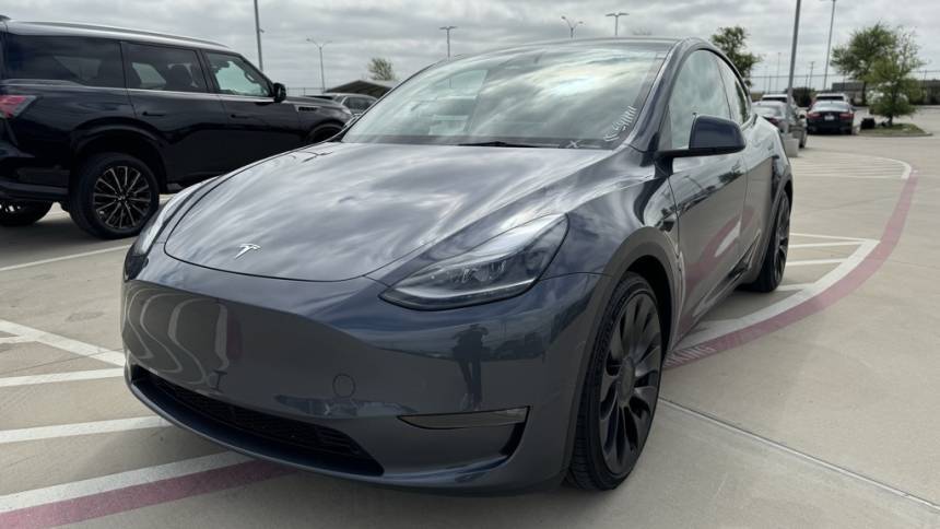 2023 Tesla Model Y 7SAYGDEF3PF838864