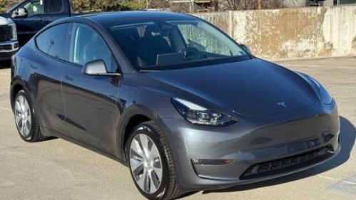 2023 Tesla Model Y 7SAYGAEE2PF909087
