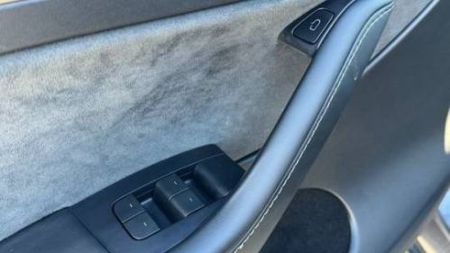 2023 Tesla Model Y 7SAYGAEE2PF909087