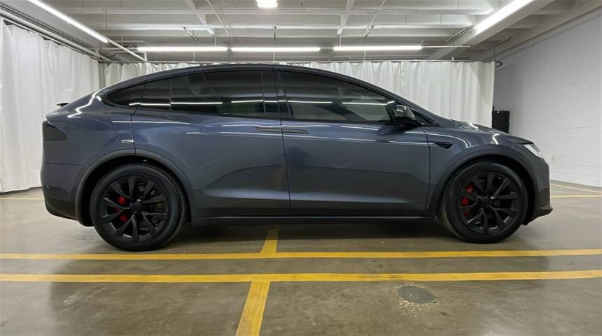 2023 Tesla Model X 7SAXCBE65PF395659