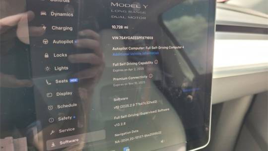 2023 Tesla Model Y 7SAYGAEE5PF871659