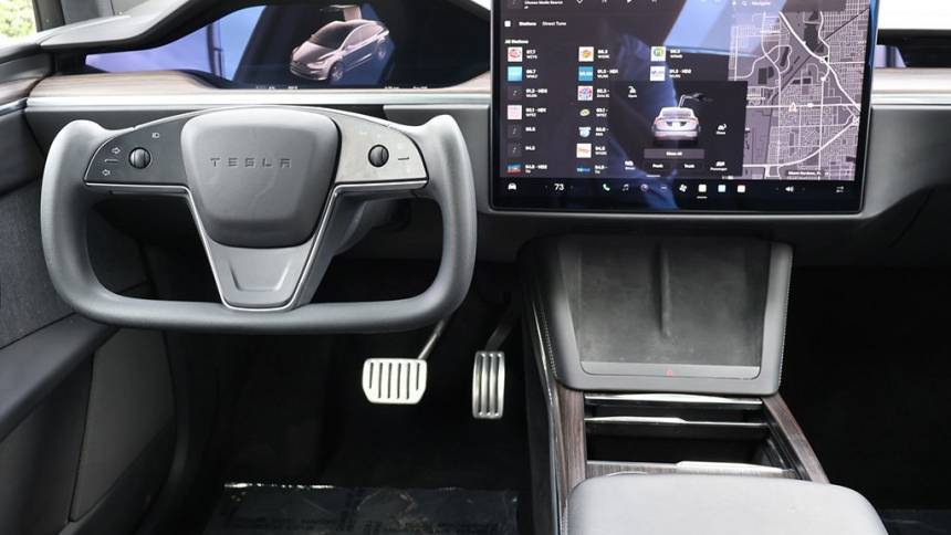 2022 Tesla Model X 7SAXCBE52NF334144