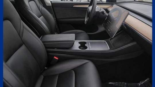 2023 Tesla Model Y 7SAYGDEE2PA077605