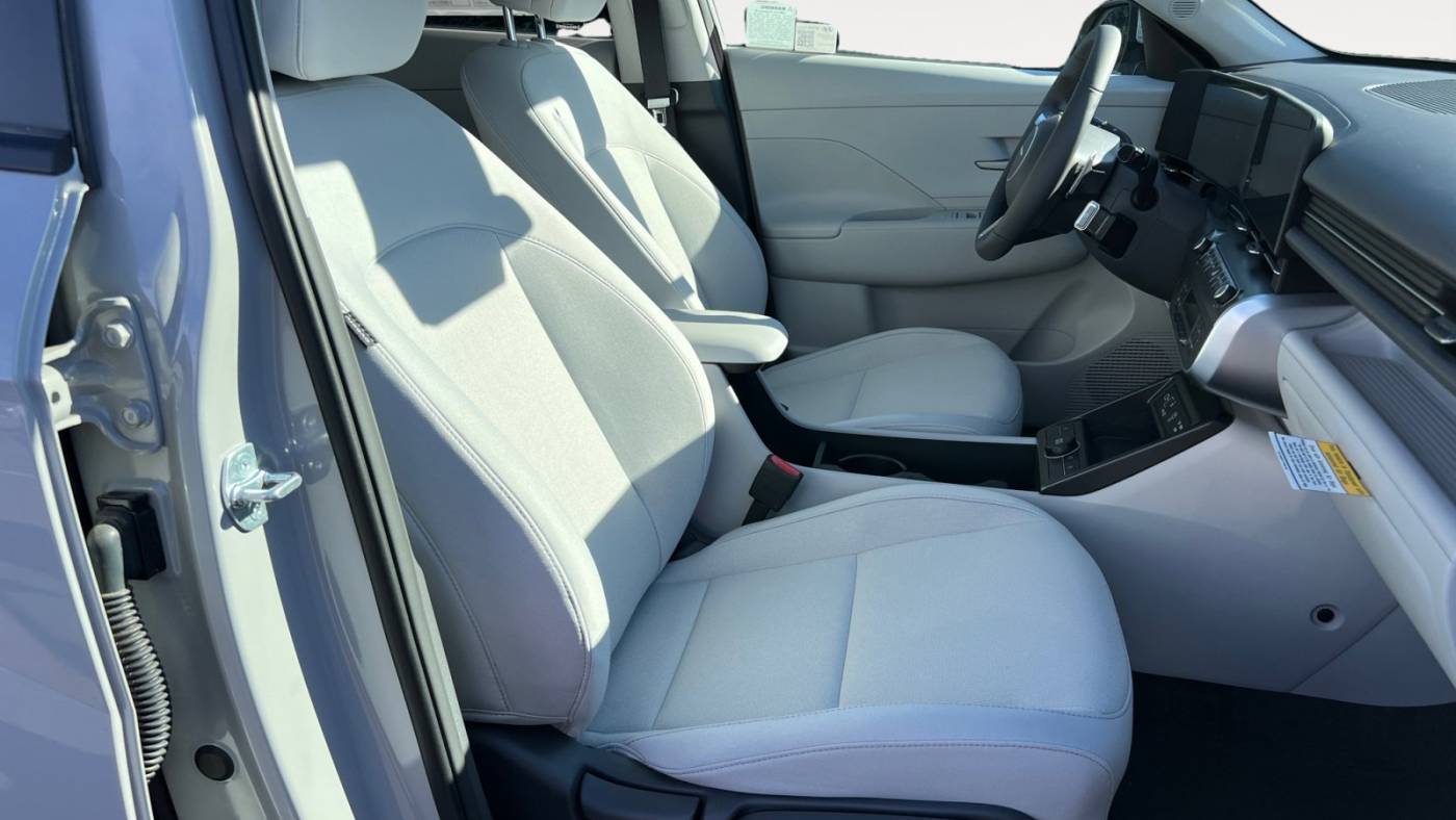 2025 Hyundai Kona Electric KM8HC3A61SU021879
