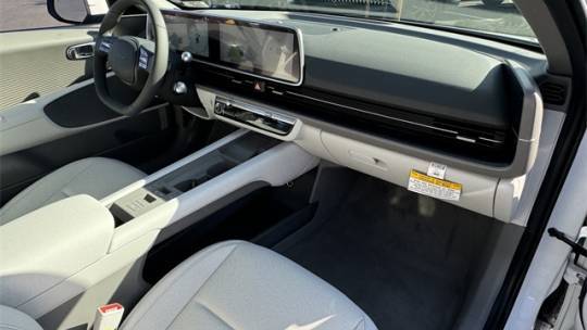 2025 Hyundai IONIQ 6 KMHM34AAXSA082738