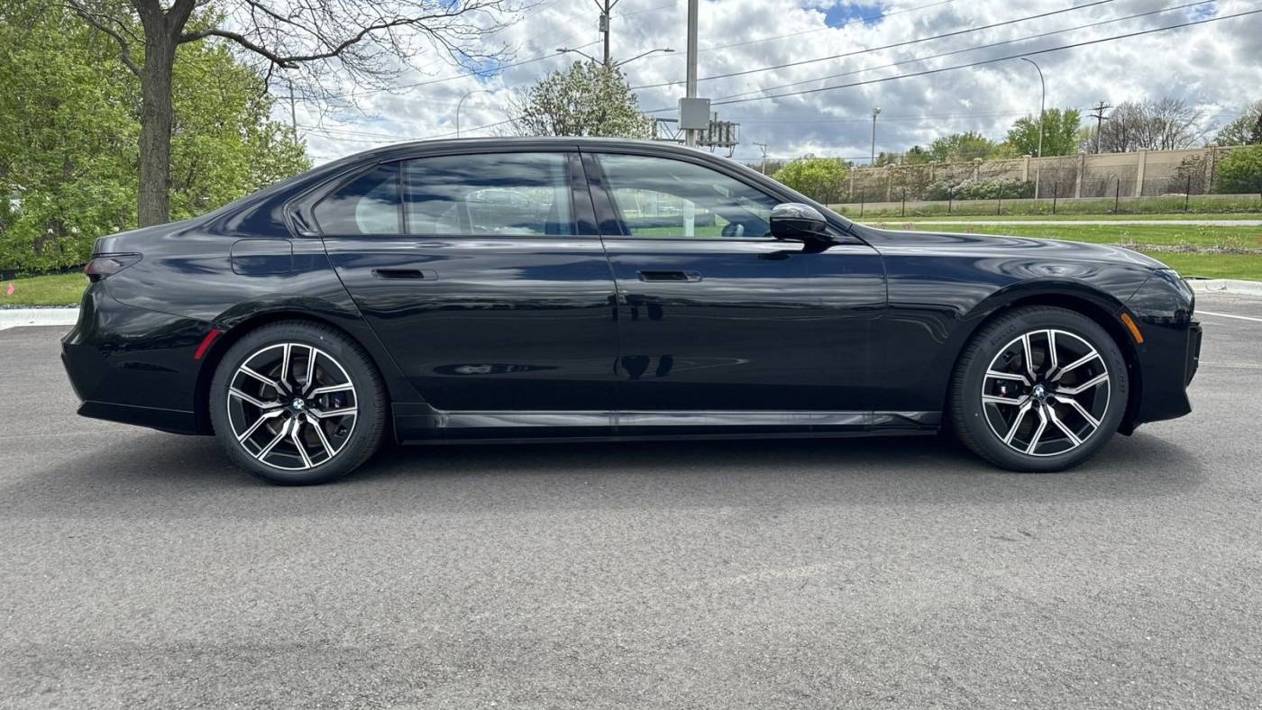 2024 BMW i7 WBY43EJ01RCR30147
