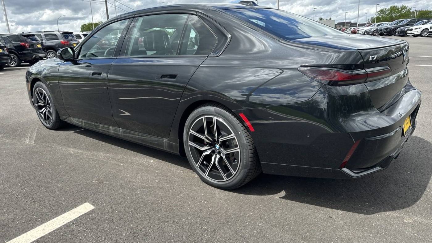 2024 BMW i7 WBY43EJ01RCR30147