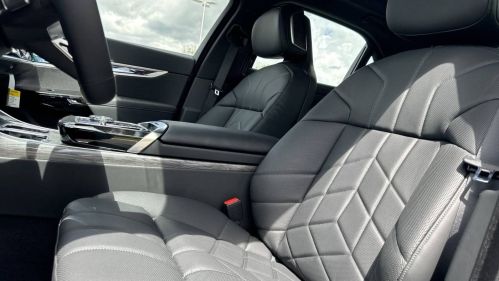 2024 BMW i7 WBY43EJ01RCR30147