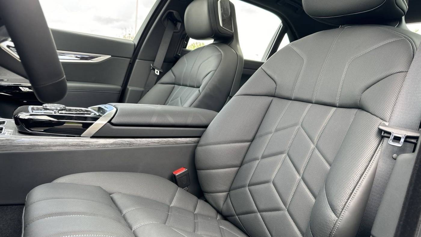 2024 BMW i7 WBY43EJ01RCR30147