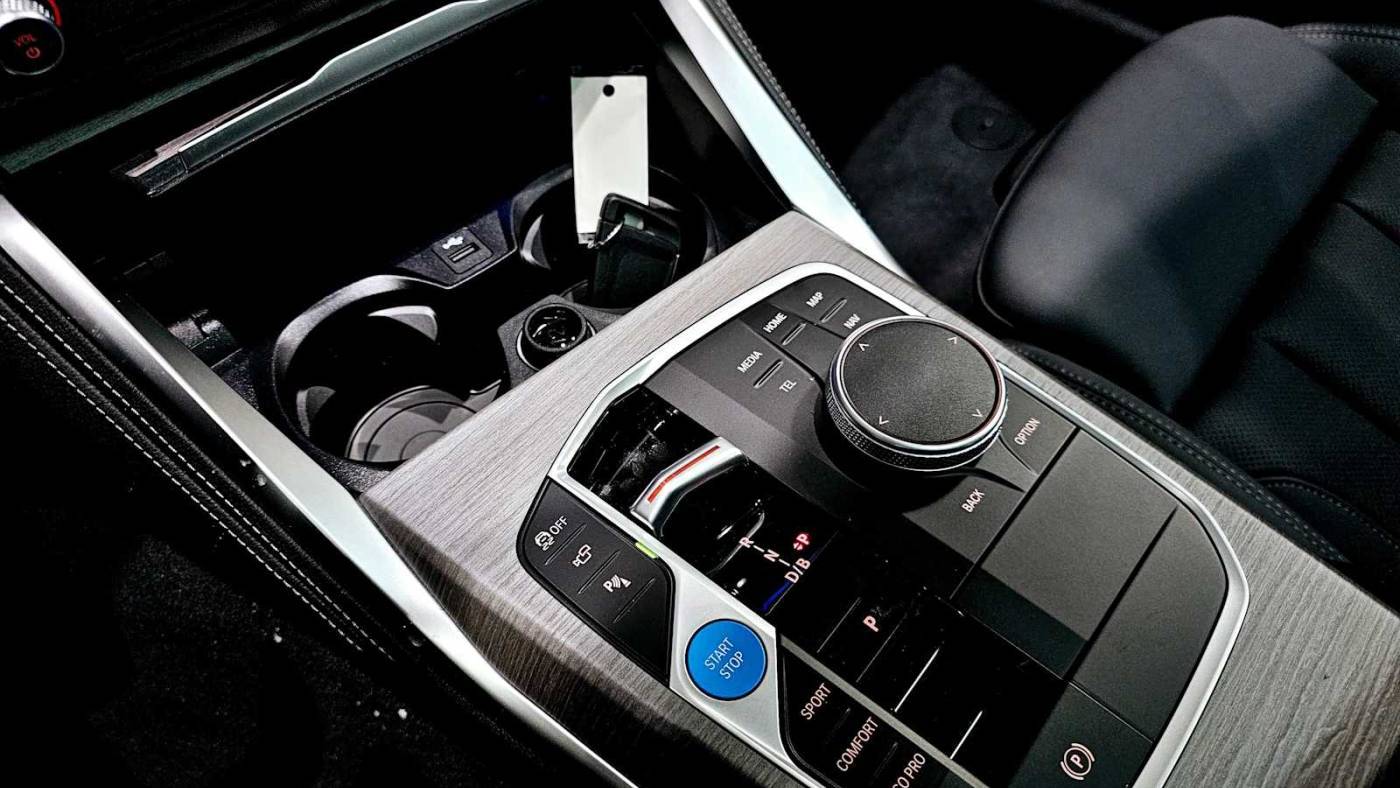 2025 BMW i4 WBY43HD0XSFU45359