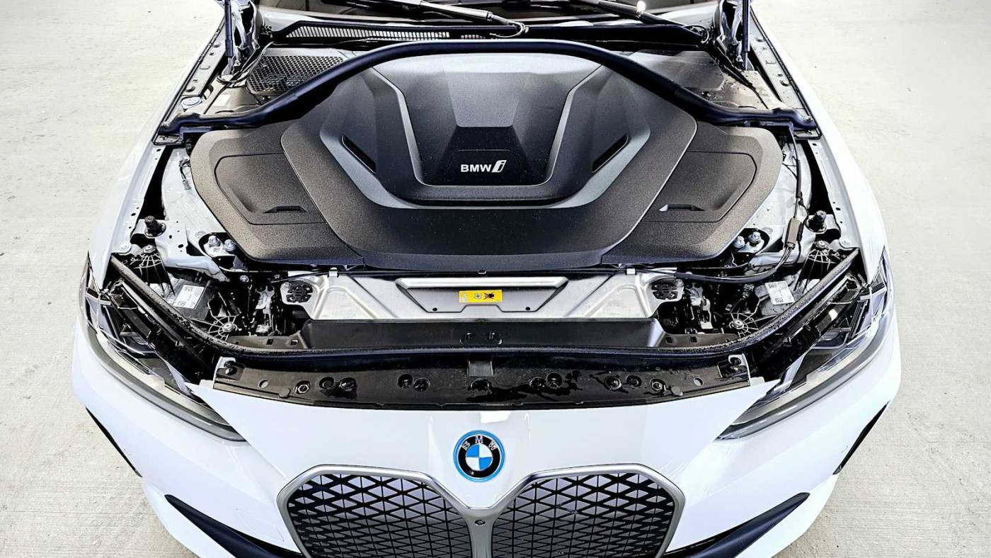 2025 BMW i4 WBY43HD04SFU44739
