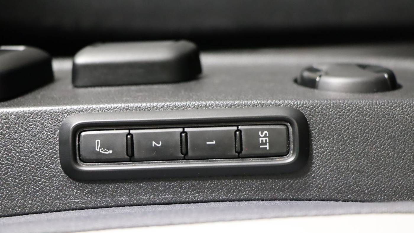 2021 Volkswagen ID.4 WVGGNPE25MP061341