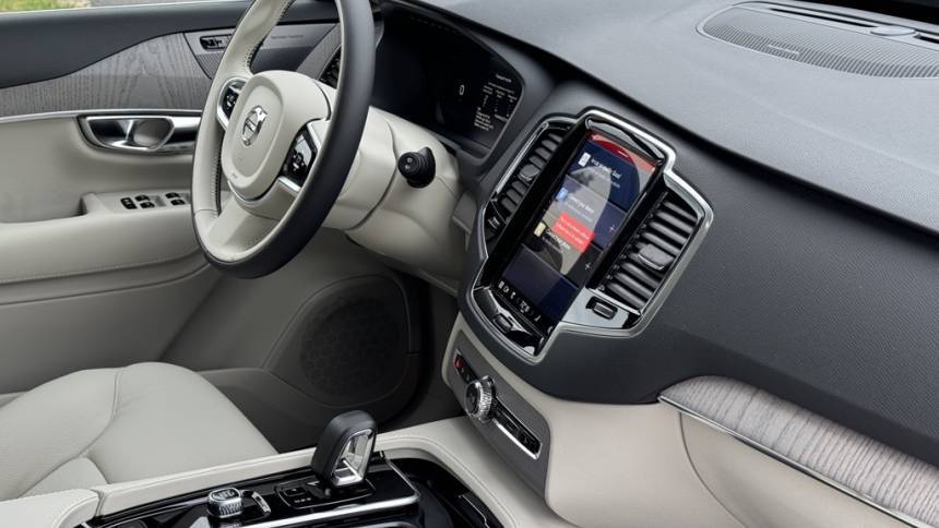 2025 Volvo XC90 YV4H60JE2S1330504