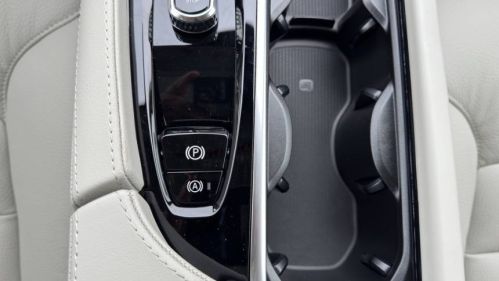 2025 Volvo XC90 YV4H60JE2S1330504