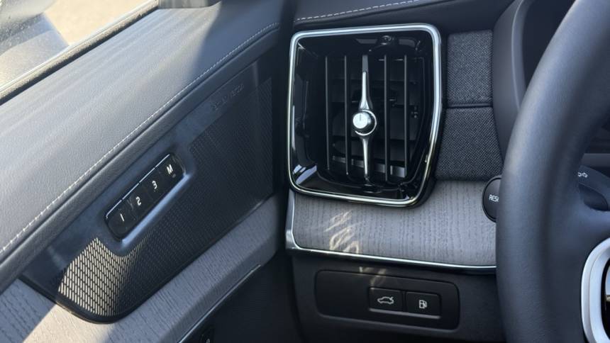 2025 Volvo XC90 YV4H60PG0S1361484