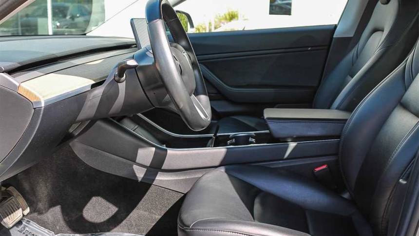 2018 Tesla Model 3 5YJ3E1EBXJF114377
