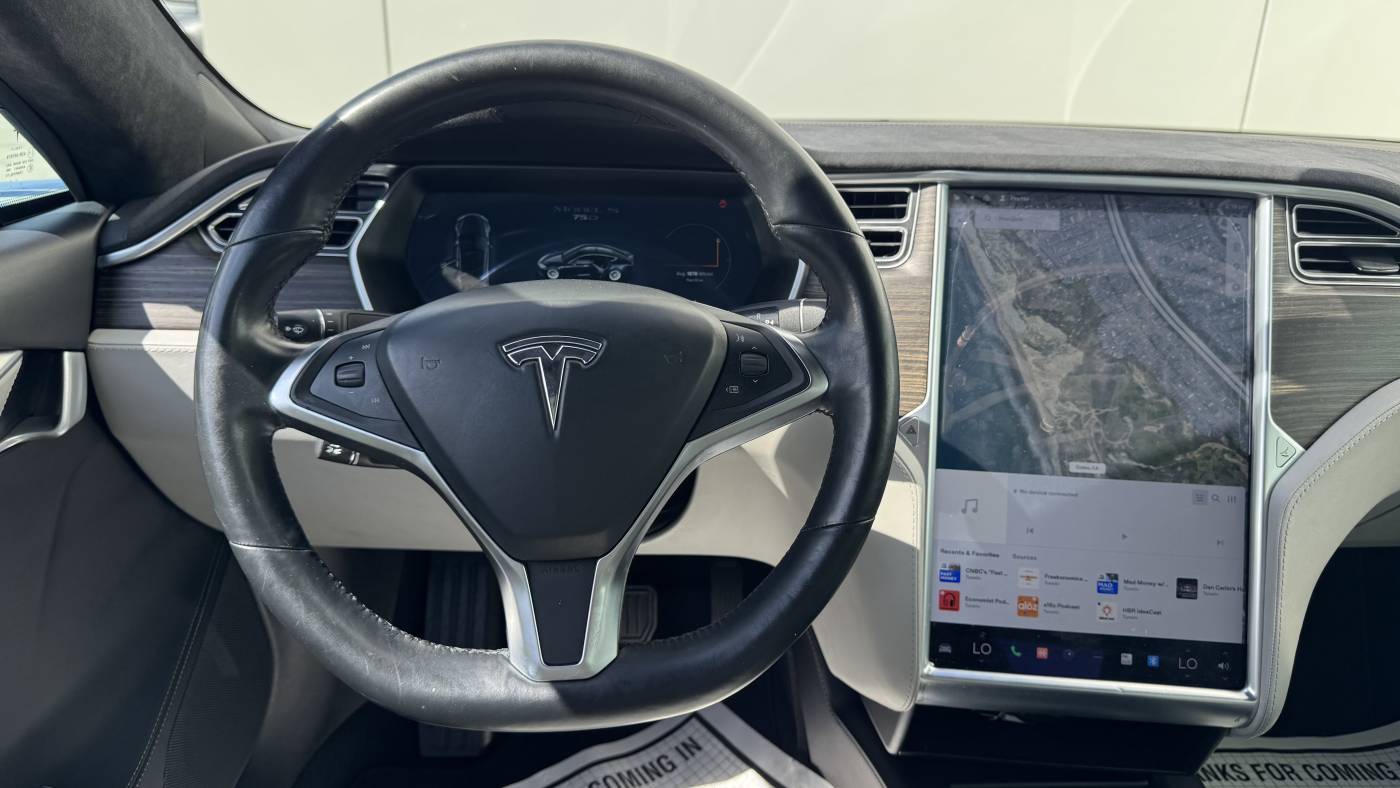 2016 Tesla Model S 5YJSA1E21GF149406