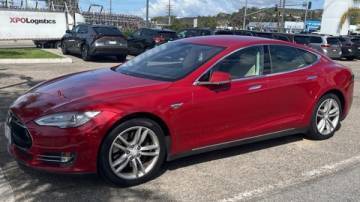 2014 Tesla Model S 5YJSA1S19EFP32735