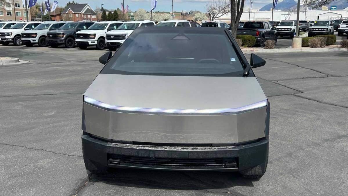 2024 Tesla Cybertruck - Images - 2