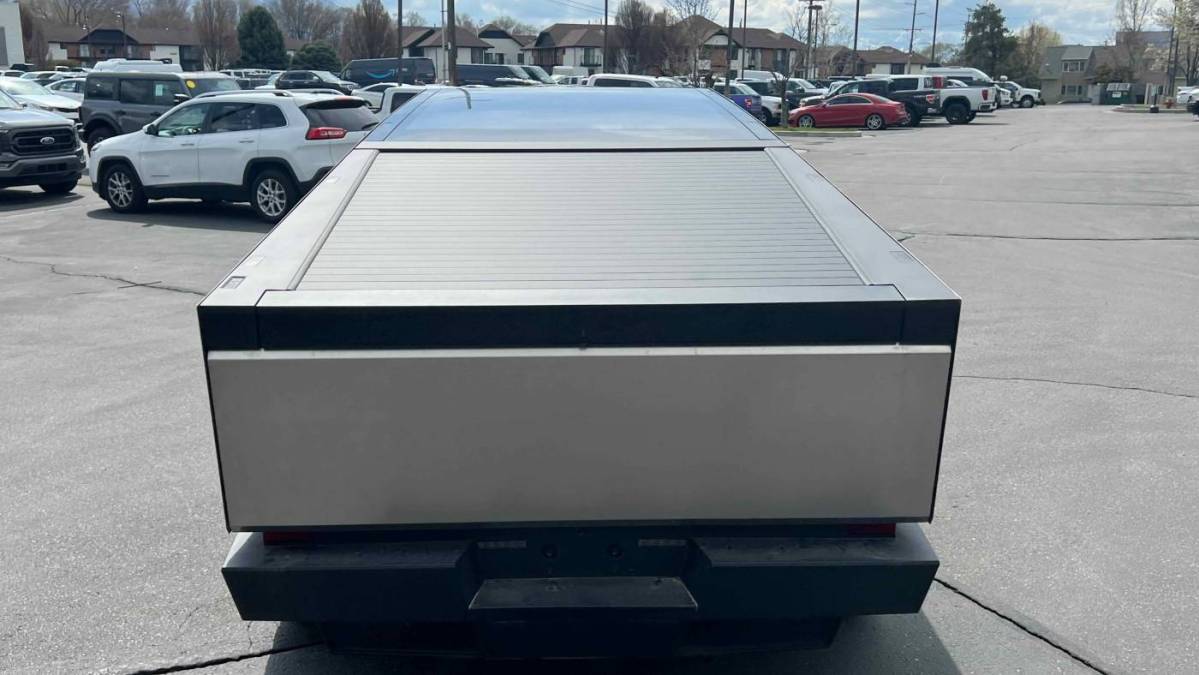 2024 Tesla Cybertruck - Images - 9
