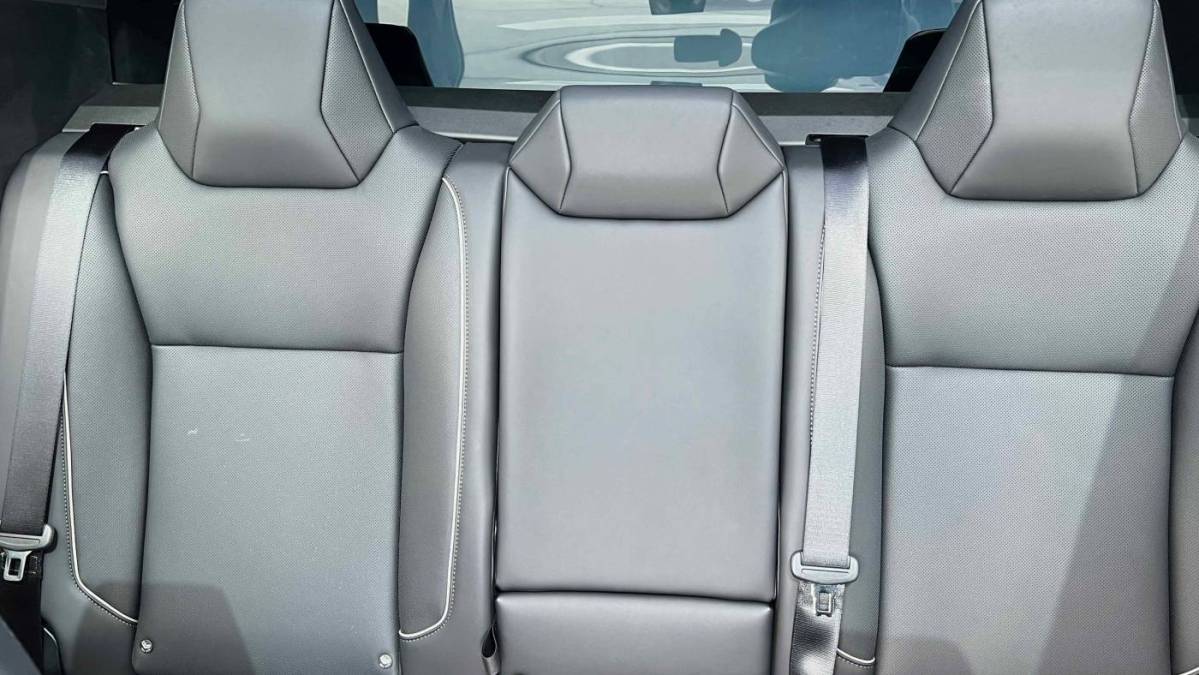 2024 Tesla Cybertruck - Images - 28