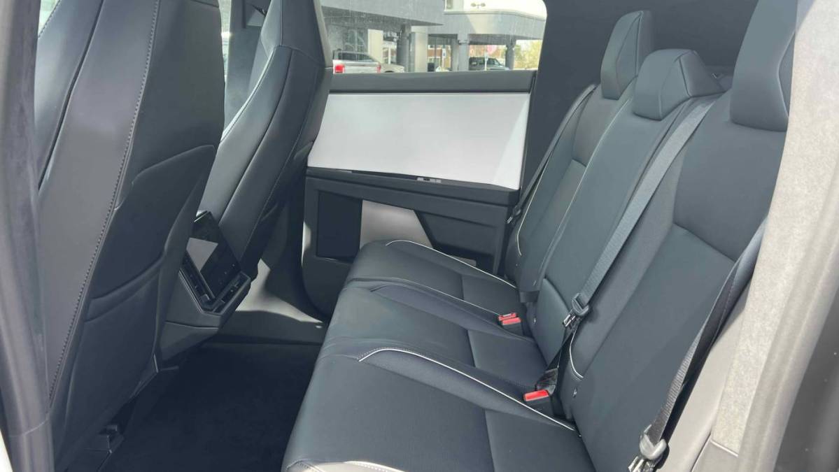 2024 Tesla Cybertruck - Images - 29