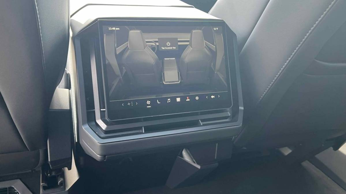 2024 Tesla Cybertruck - Images - 30