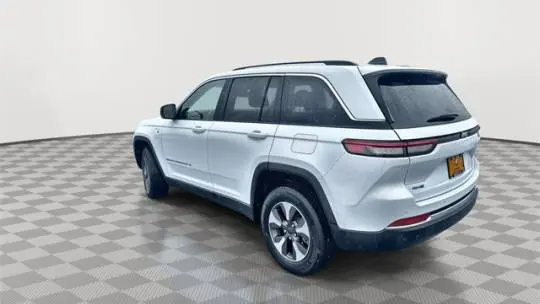 2022 Jeep Grand Cherokee 1C4RJYB69N8717980