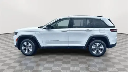 2022 Jeep Grand Cherokee 1C4RJYB69N8717980