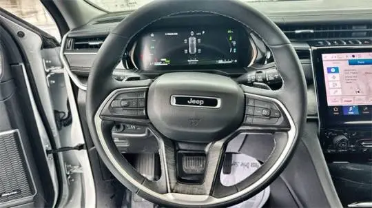 2022 Jeep Grand Cherokee 1C4RJYB69N8717980