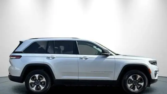 2022 Jeep Grand Cherokee 1C4RJYB64N8721113