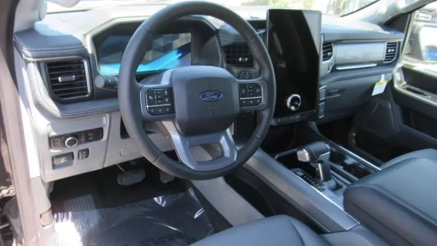 2025 Ford F-150 Lightning 1FT6W3LU5SWG06855