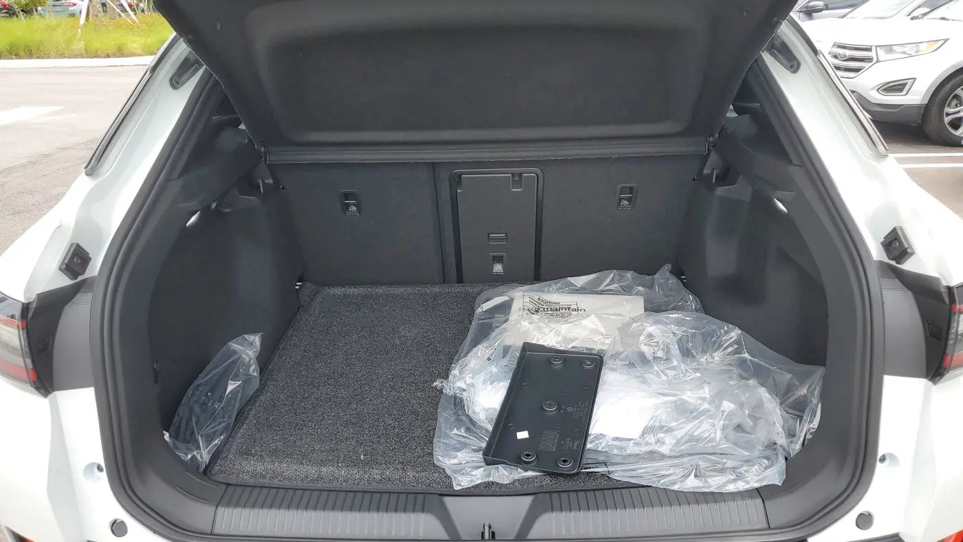 2025 Volkswagen ID.4 1V25MPE80SC000159