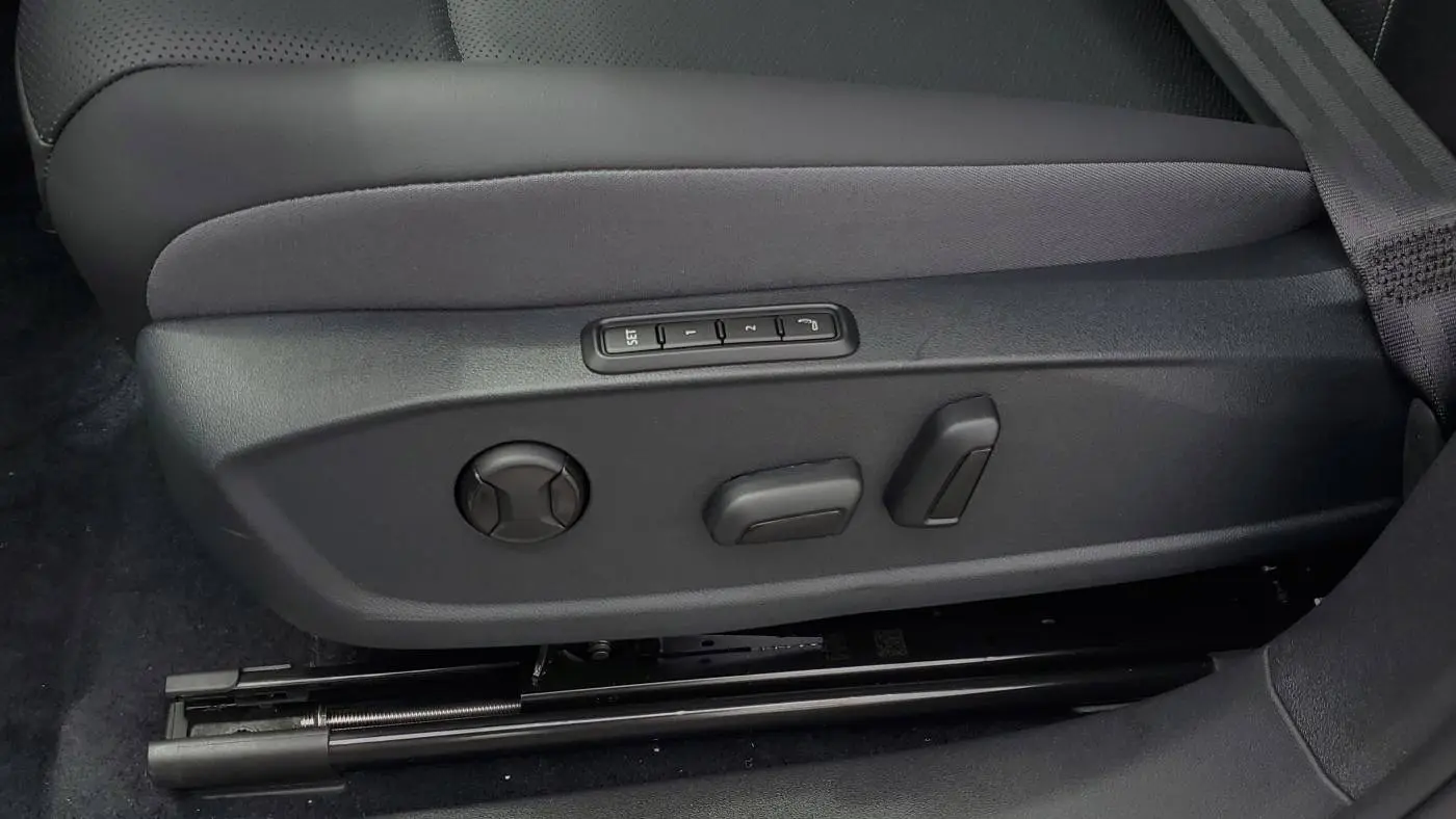 2025 Volkswagen ID.4 1V25MPE80SC000159