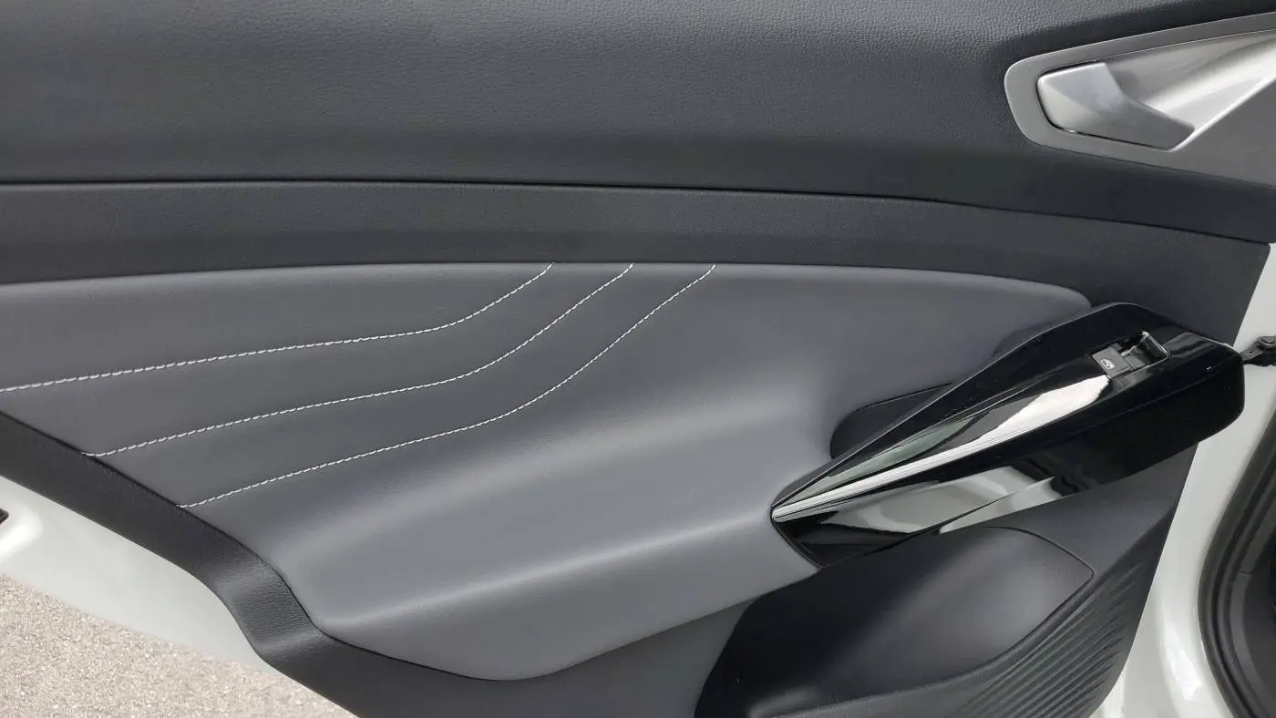 2025 Volkswagen ID.4 1V25MPE80SC000159
